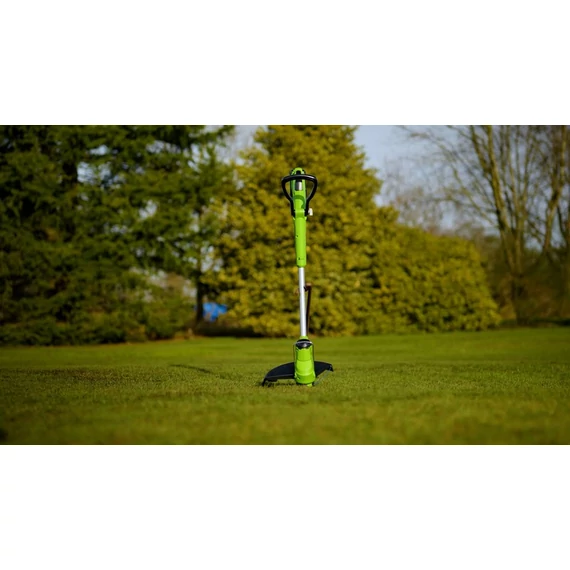 Fűszegélynyíró akkumulátoros Greenworks G24LT28 28 cm, 1.6 mm damil 2 ah akkumulátor és micro töltő